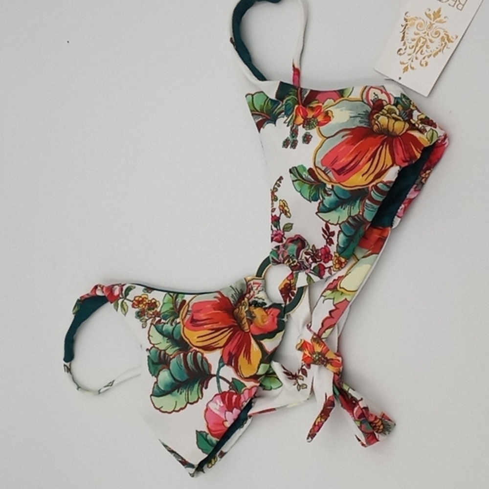 BECCA Emma Ring Embellishedâ Floral Bikini Top M